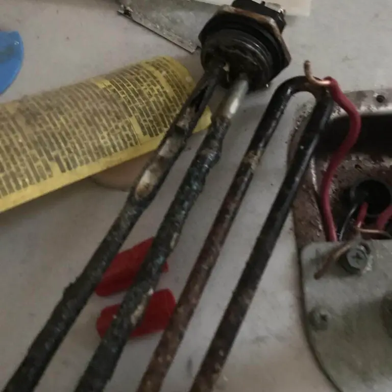 How To Remove Water Heater Element That Is Rusted [9 Steps]