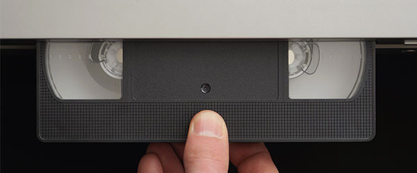 How to fix a VCR that won't play